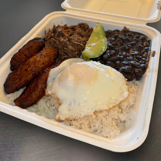 Pabellon Dish