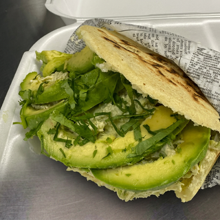 Reina Pepiada Arepa